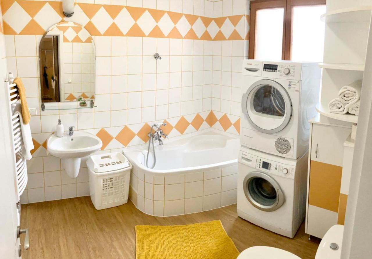 Aqua Azur Apartman Hajdúszoboszló Exterior foto