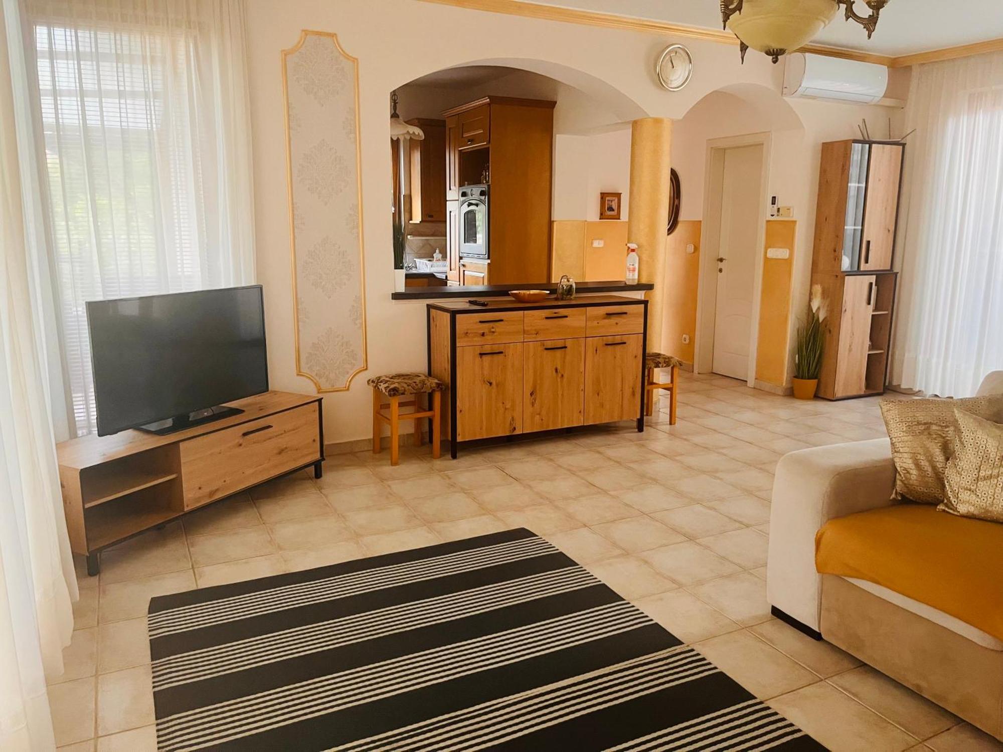 Aqua Azur Apartman Hajdúszoboszló Exterior foto