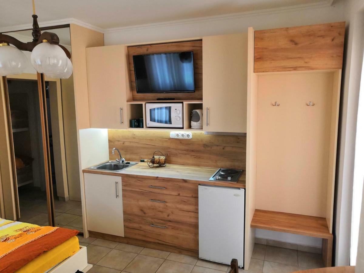 Aqua Azur Apartman Hajdúszoboszló Exterior foto