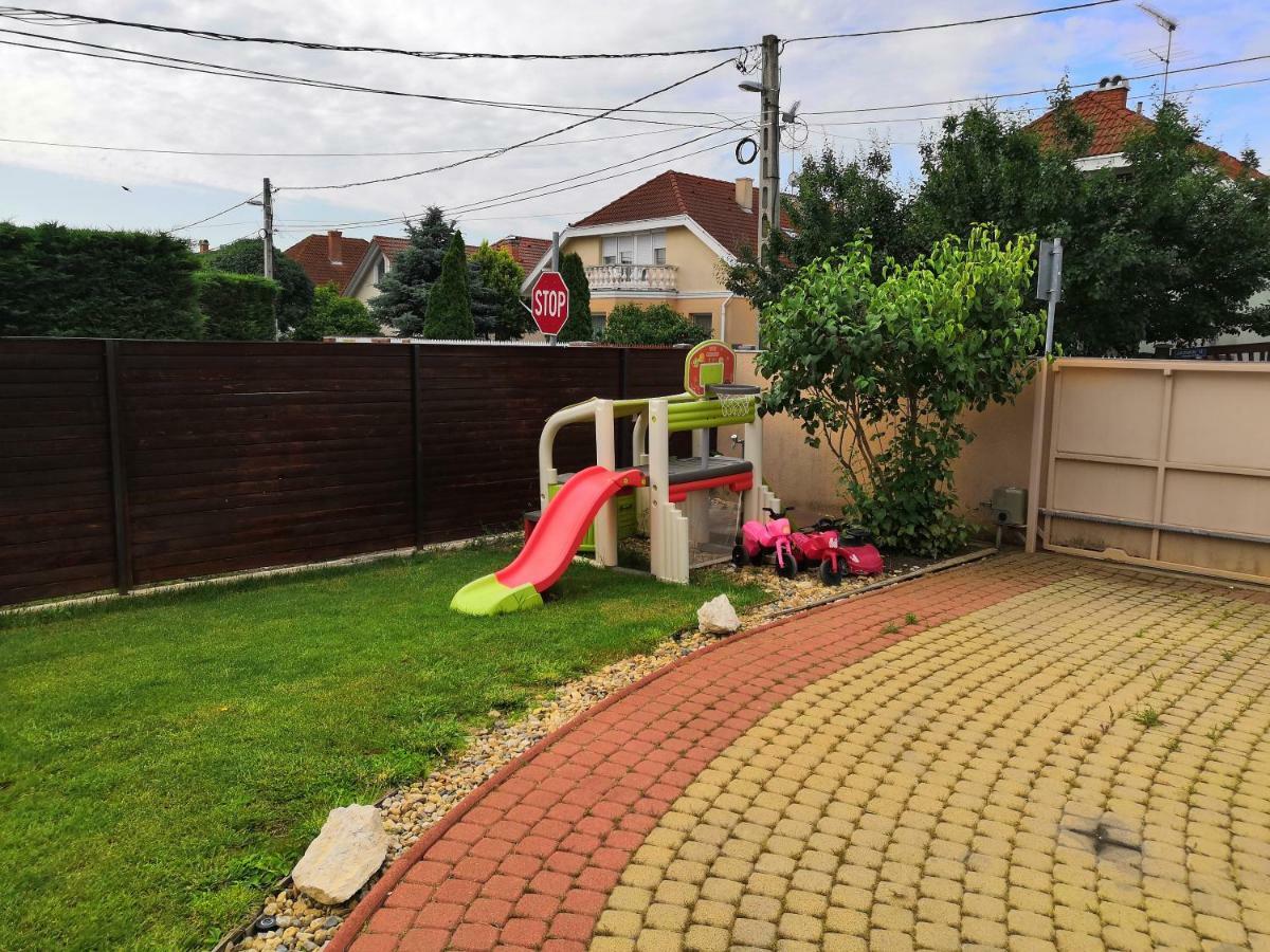 Aqua Azur Apartman Hajdúszoboszló Exterior foto